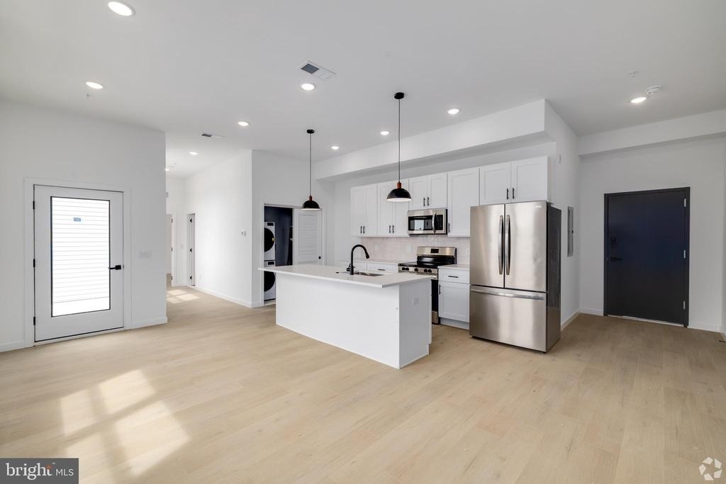 3211 Cedar Street - Photo 1