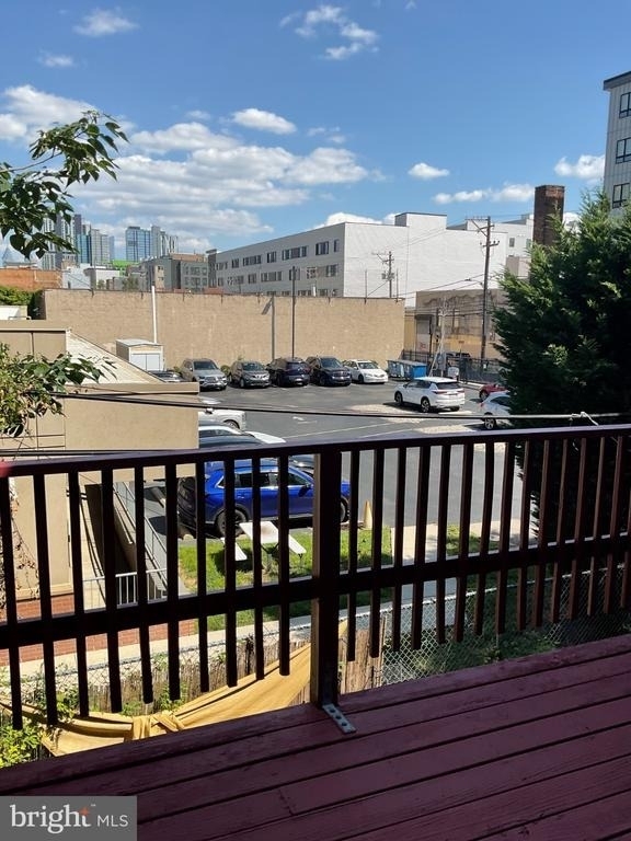 11 S 43 Street - Photo 11