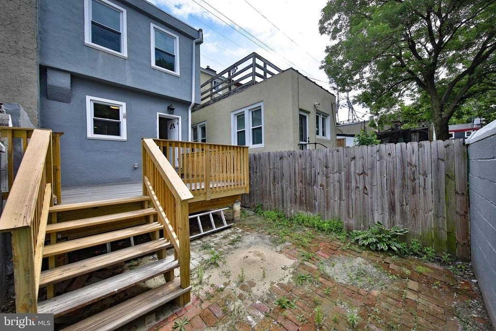 4354 Cresson Street - Photo 8