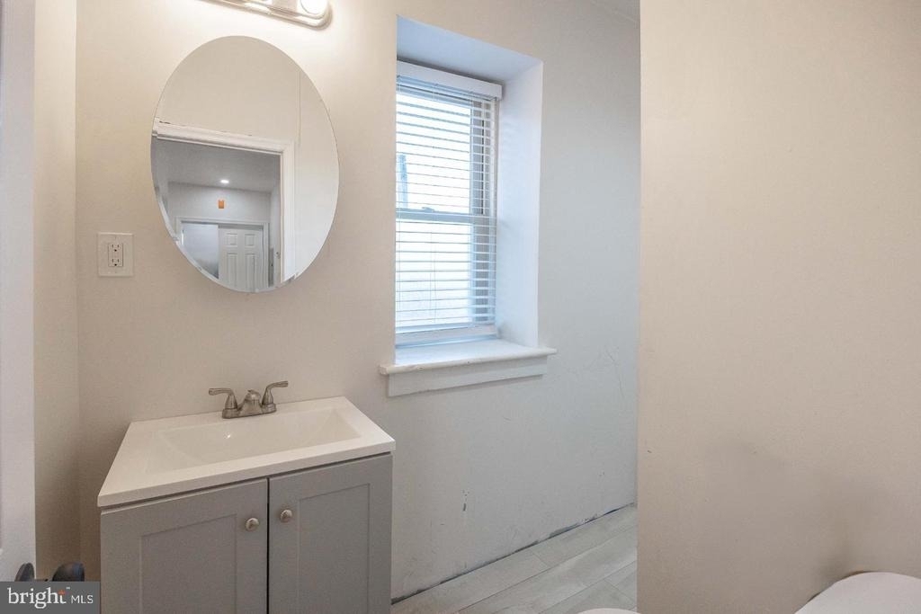 6649 Blakemore Street - Photo 24