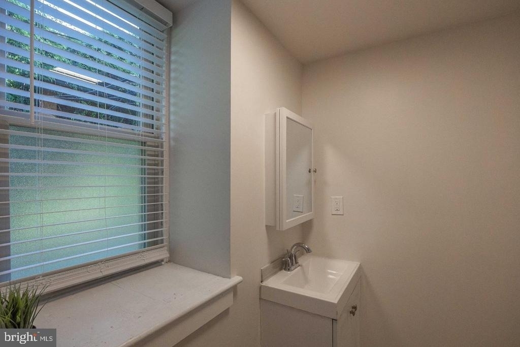 6649 Blakemore Street - Photo 4