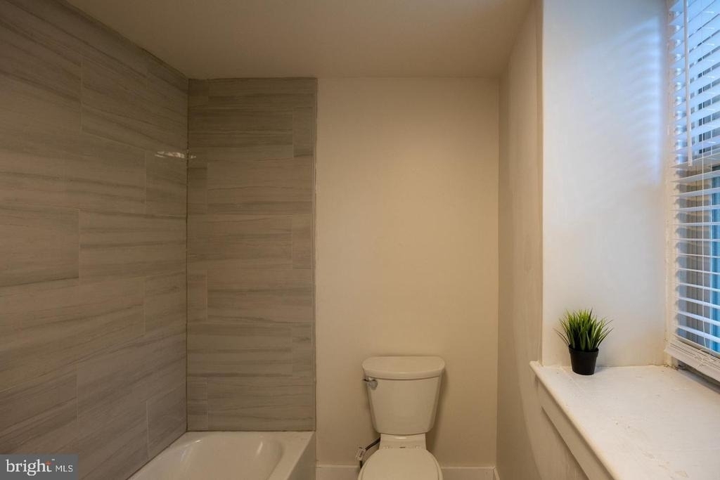 6649 Blakemore Street - Photo 3