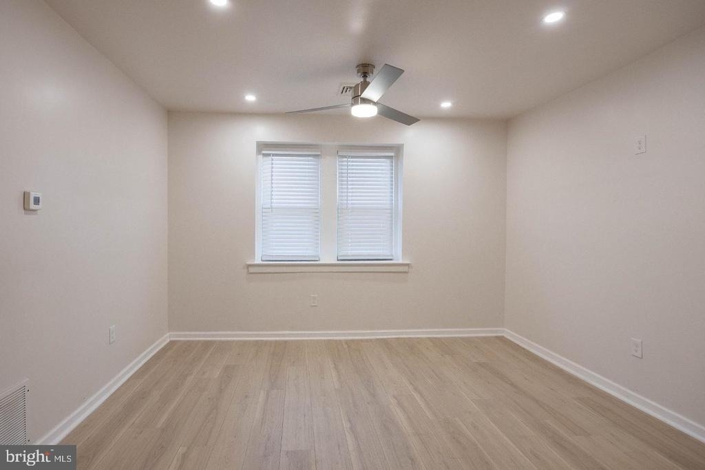 6649 Blakemore Street - Photo 16