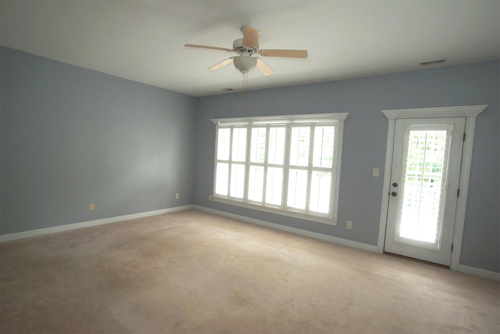 217 Anniston Court - Photo 3