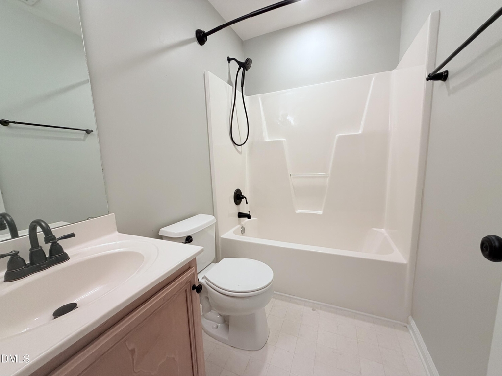 803 Knightsborough Way - Photo 4
