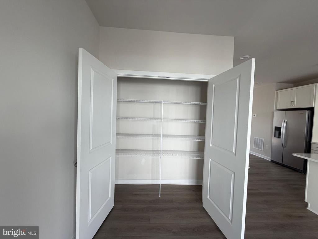 39 E Front Street - Photo 17