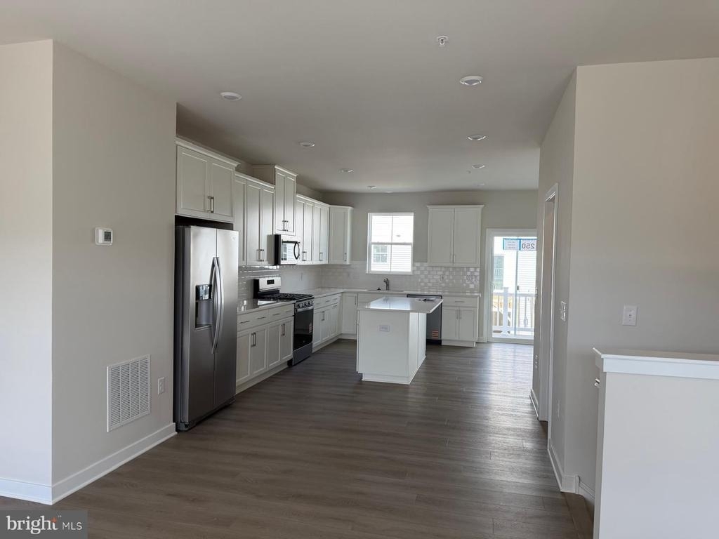 39 E Front Street - Photo 50