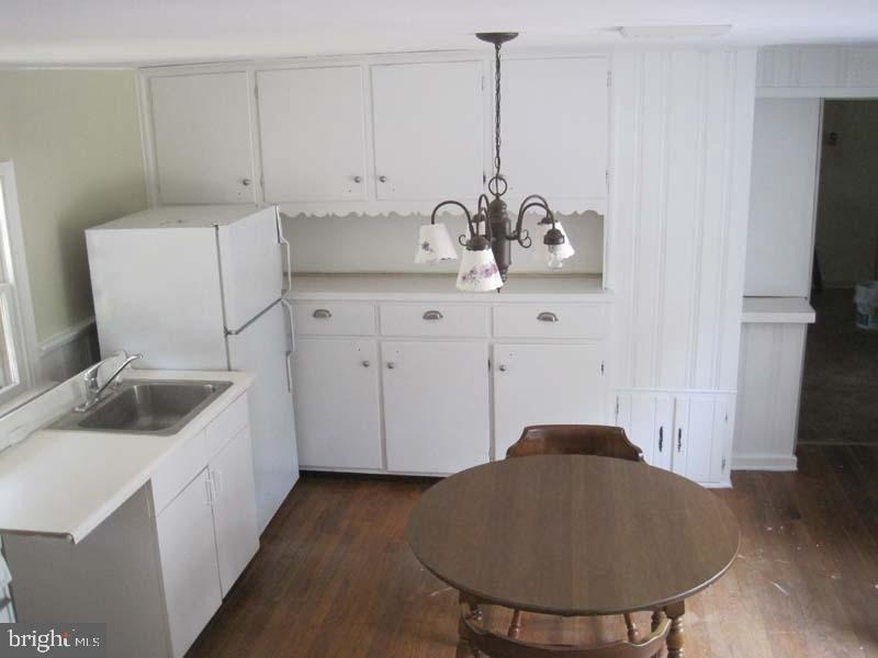 2215 Bustard Road - Photo 1