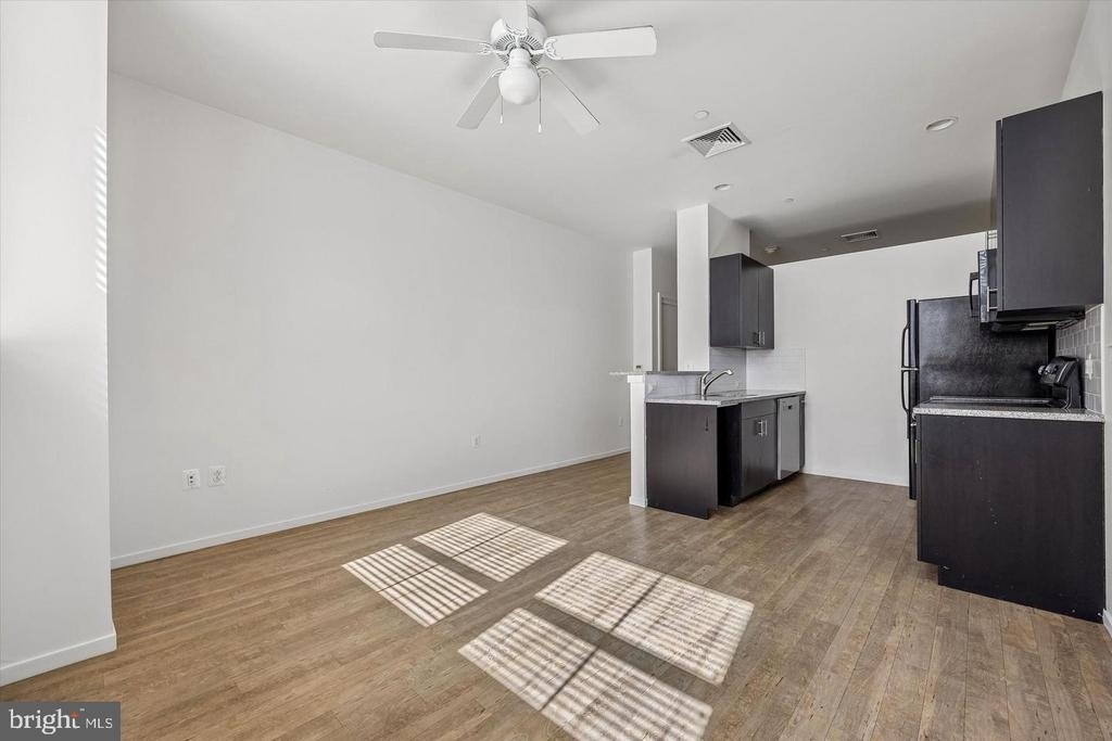 1015-1021 W Lancaster Avenue - Photo 12