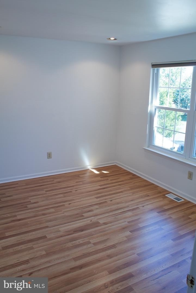 432 Country Club Drive - Photo 10