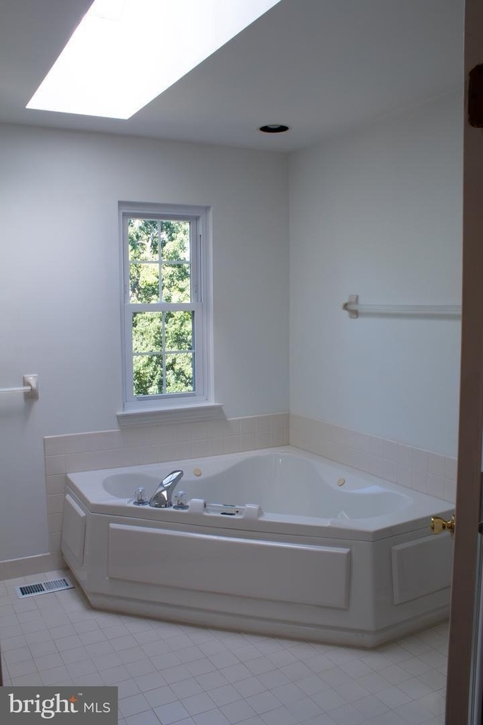 432 Country Club Drive - Photo 7