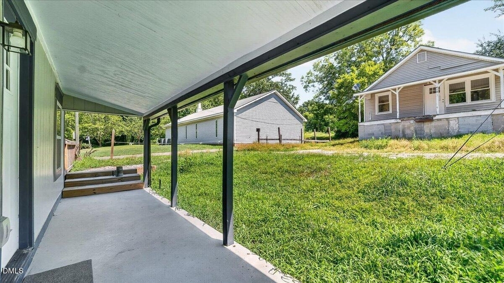 415 Spring Court - Photo 25