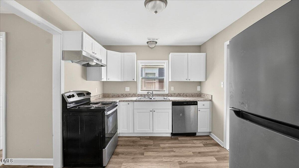 415 Spring Court - Photo 12