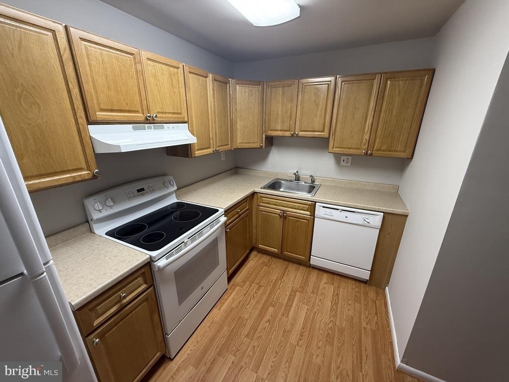 326 Saybrook Lane - Photo 5