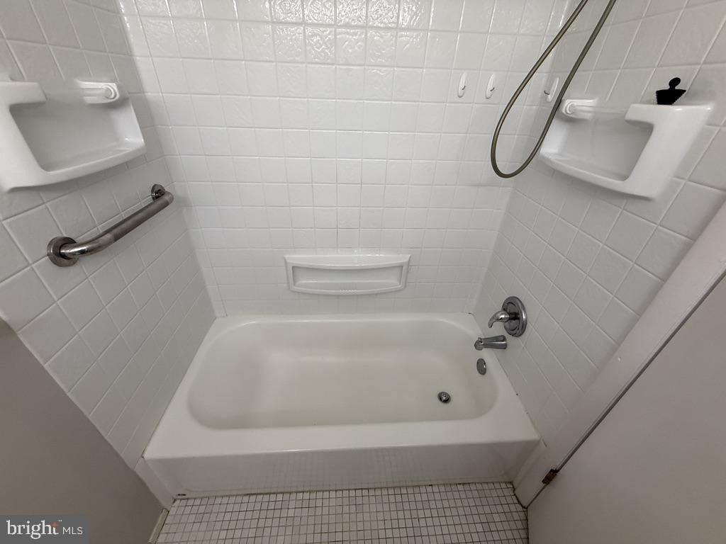 326 Saybrook Lane - Photo 9