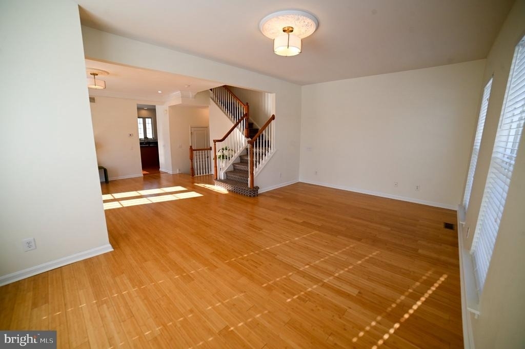 1910 Cavalier Lane - Photo 14