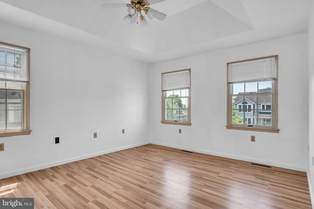 1210 Highlander Way - Photo 16