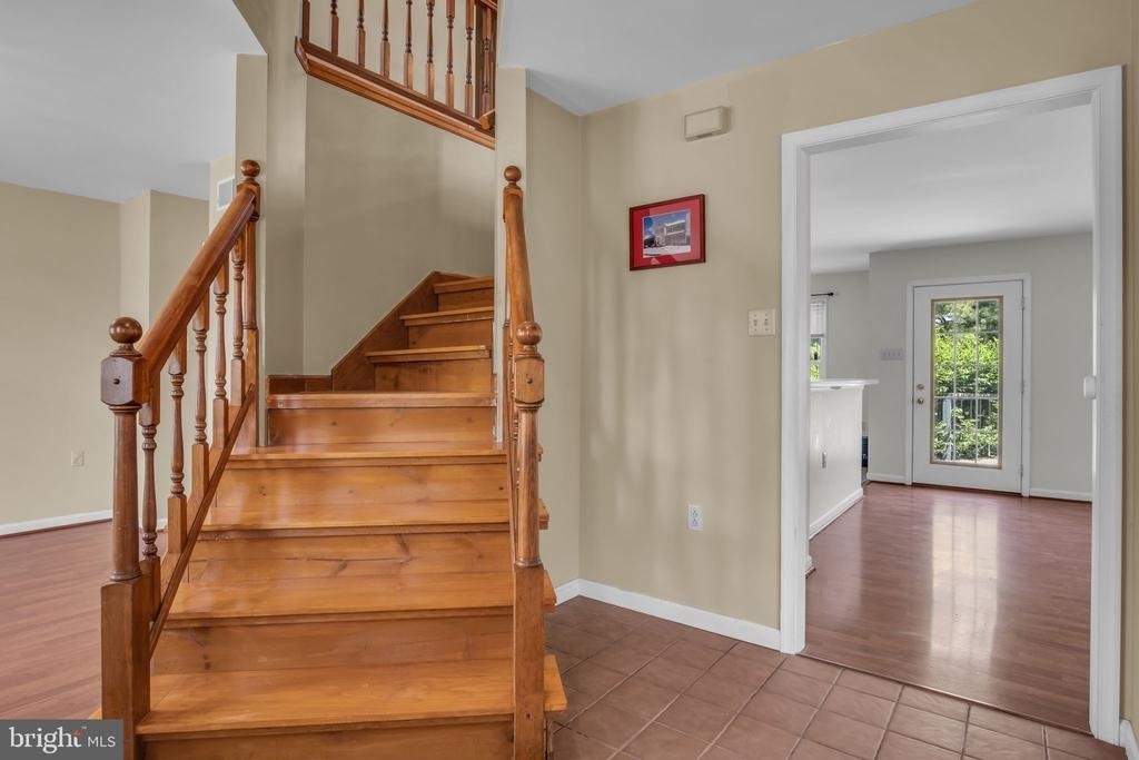 1210 Highlander Way - Photo 3