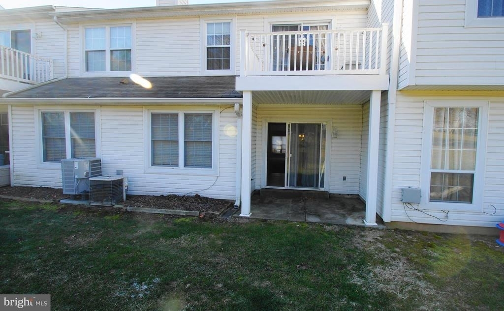 64 Banbury Court - Photo 2