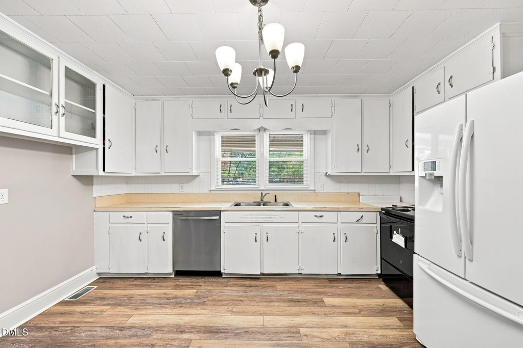 1305 Erwin Road - Photo 8