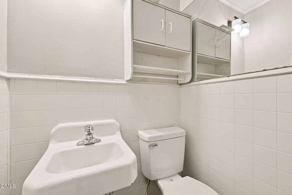 1305 Erwin Road - Photo 18