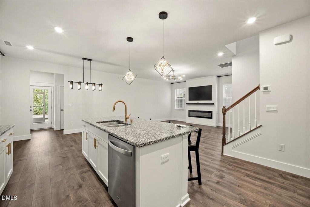 413 Haywood Glen Drive - Photo 5
