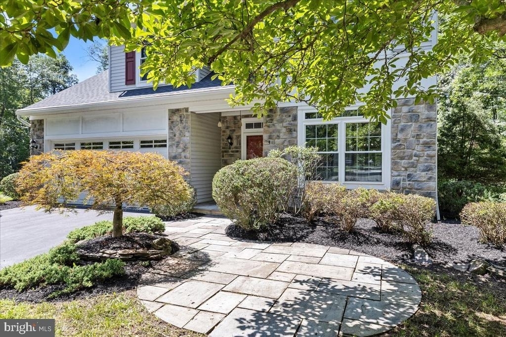 21 Cambridge Court - Photo 1