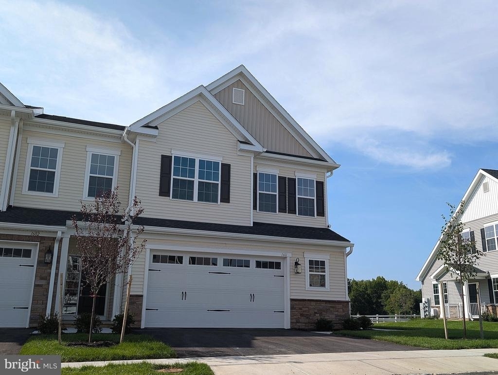1601 Justin Drive - Photo 0