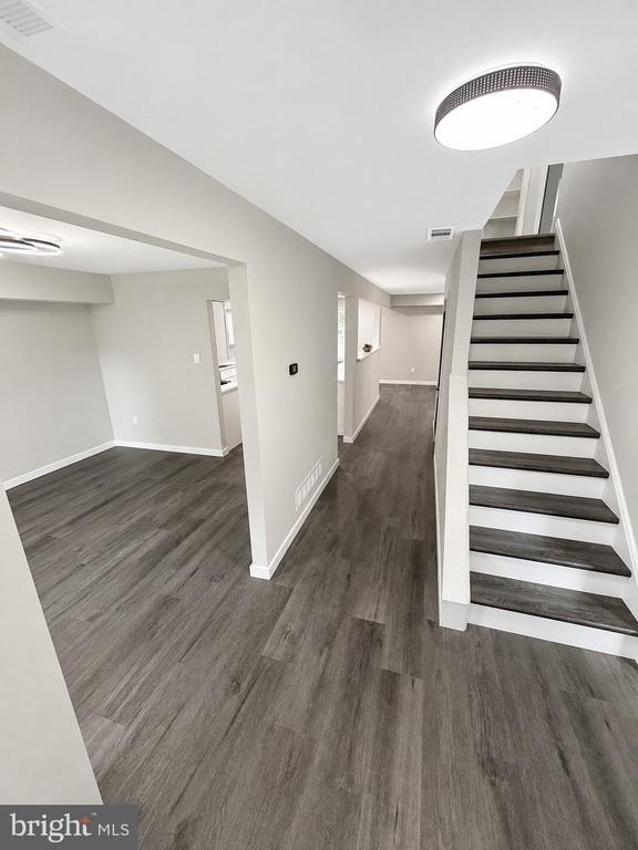 501 Forest Court - Photo 1