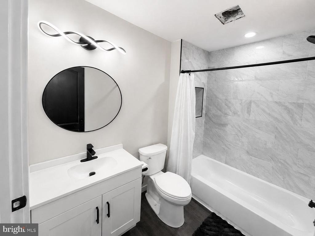 501 Forest Court - Photo 12