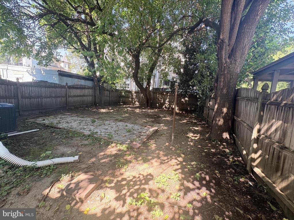 19 Lincoln Avenue - Photo 12