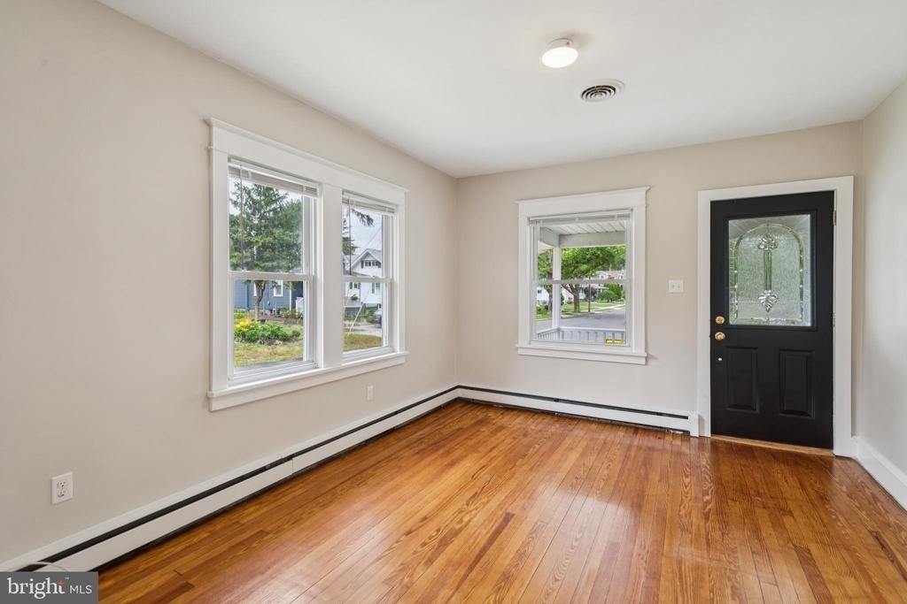 38 Pressey Street - Photo 3