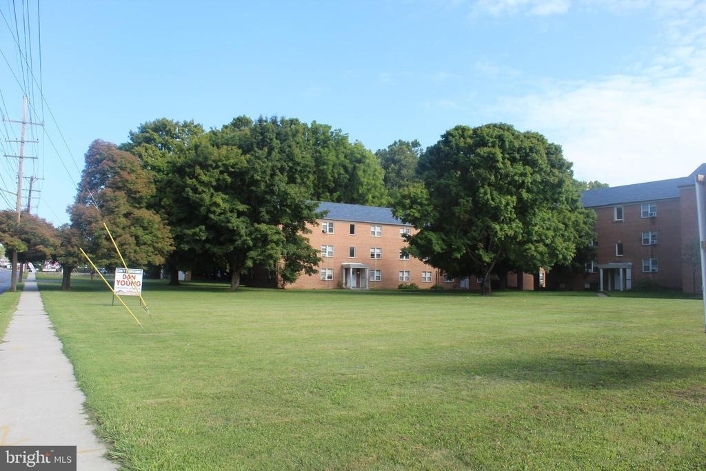 300 Northern Avenue - Photo 2