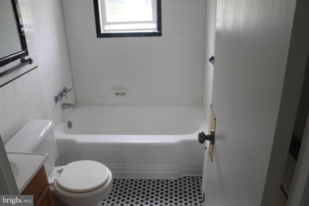 300 Northern Avenue - Photo 10