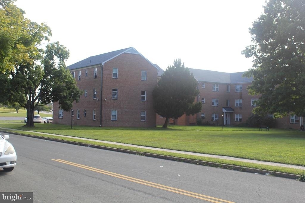 300 Northern Avenue - Photo 3