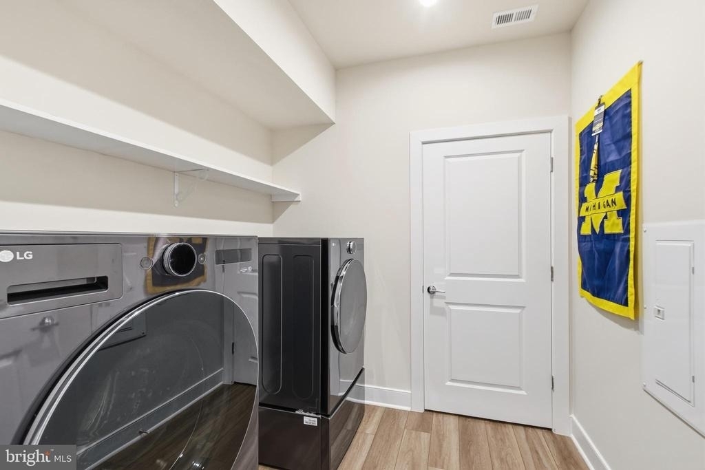 100 Saint Ives Place - Photo 27