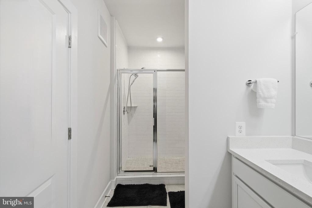 100 Saint Ives Place - Photo 26