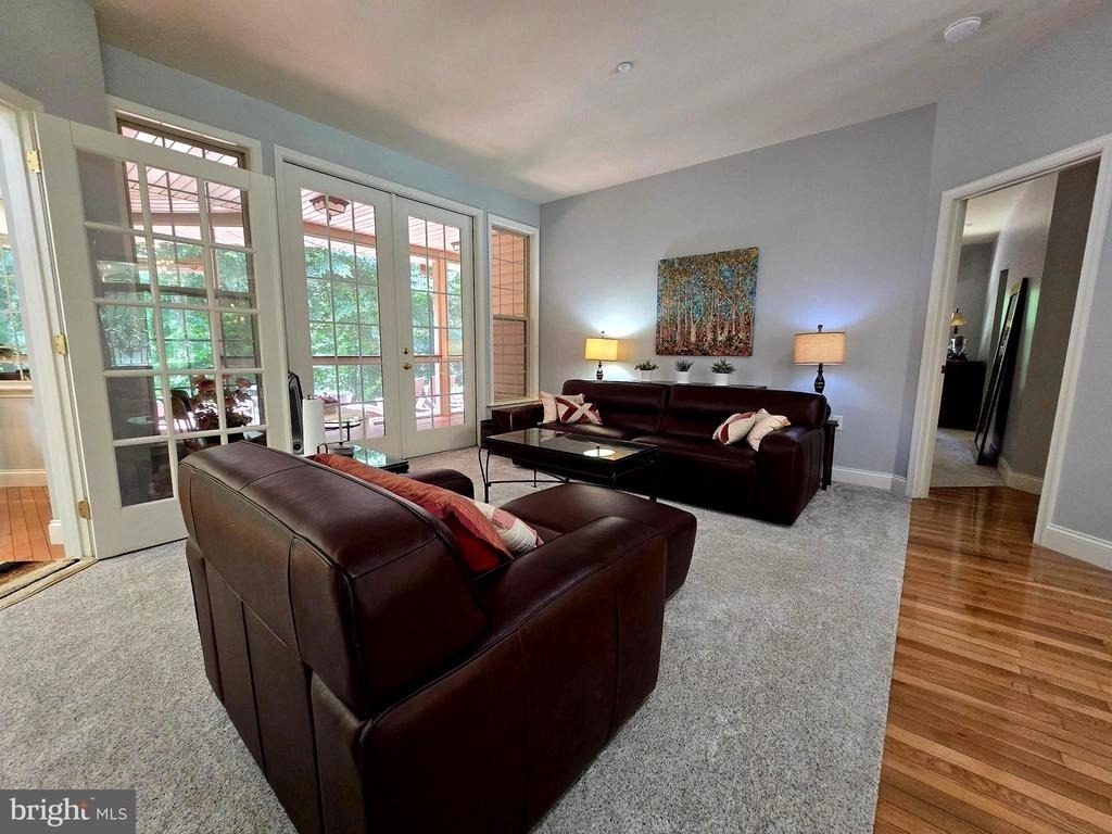 15401 Jamies Way - Photo 39