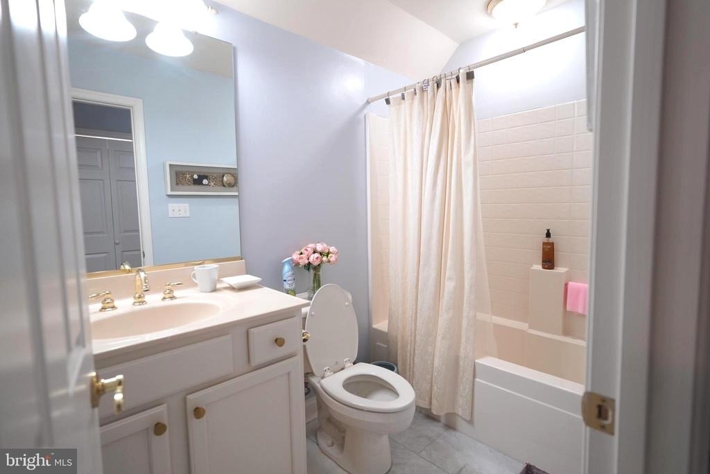 15401 Jamies Way - Photo 29