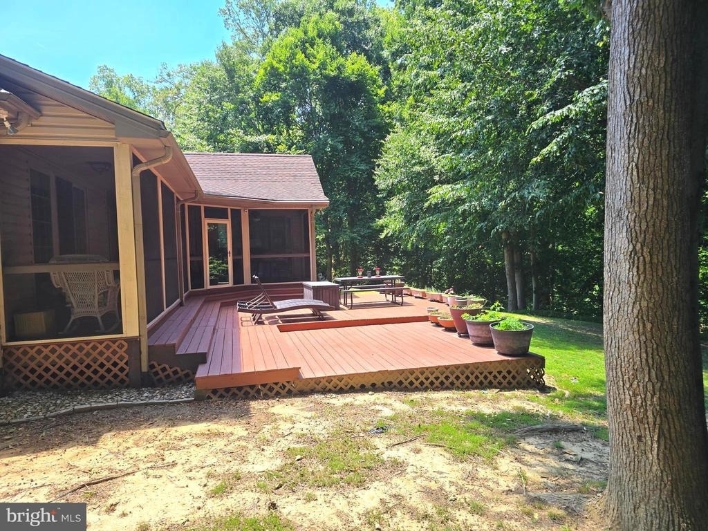 15401 Jamies Way - Photo 11