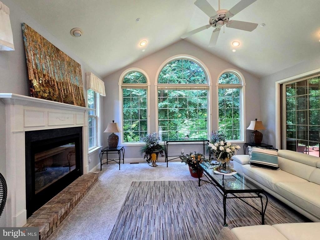 15401 Jamies Way - Photo 43