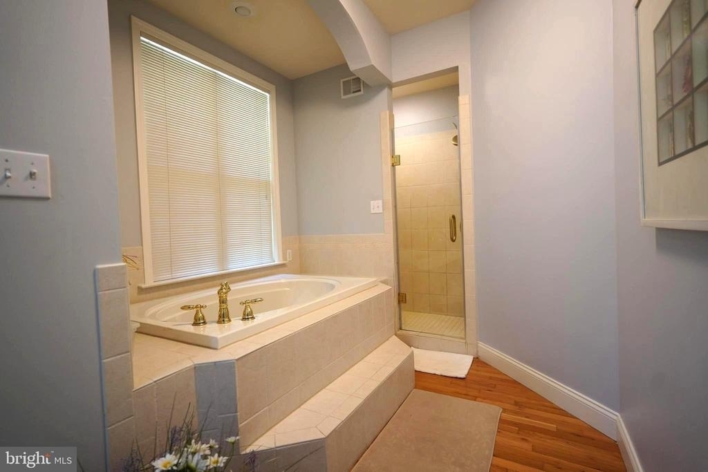 15401 Jamies Way - Photo 26