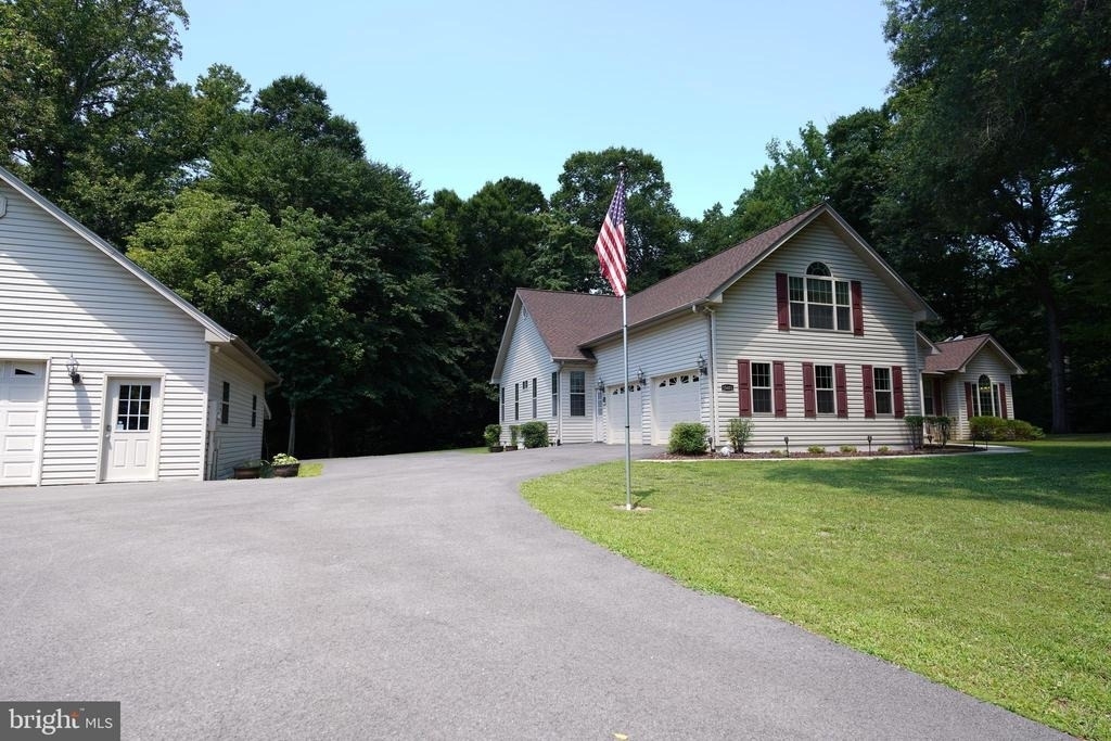 15401 Jamies Way - Photo 7