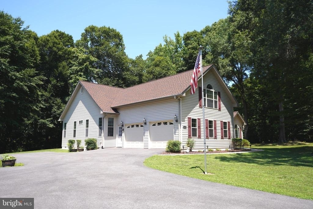 15401 Jamies Way - Photo 8