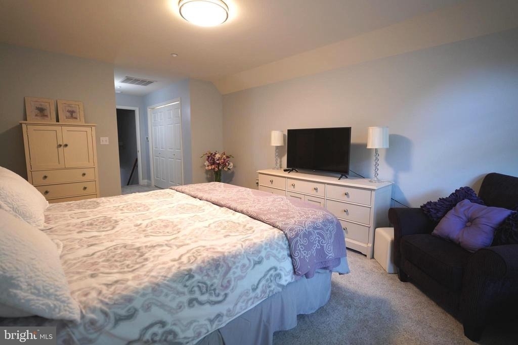 15401 Jamies Way - Photo 28