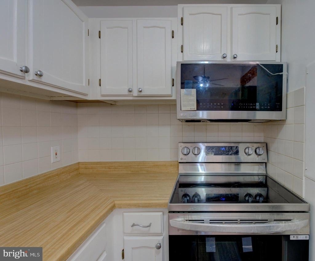 18202 Chalet Drive - Photo 14