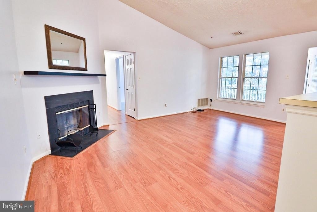 13110 Briarcliff Terrace - Photo 3
