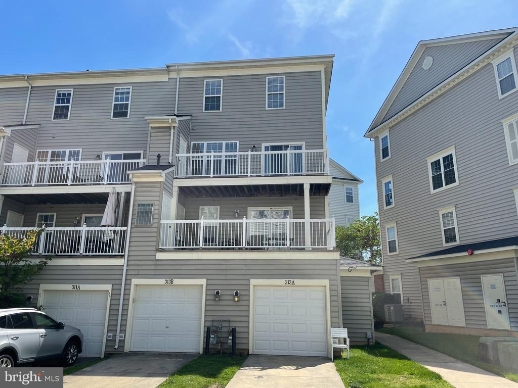313 Cross Green Street - Photo 19