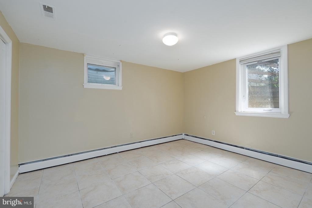 12512 Circle Drive - Photo 4