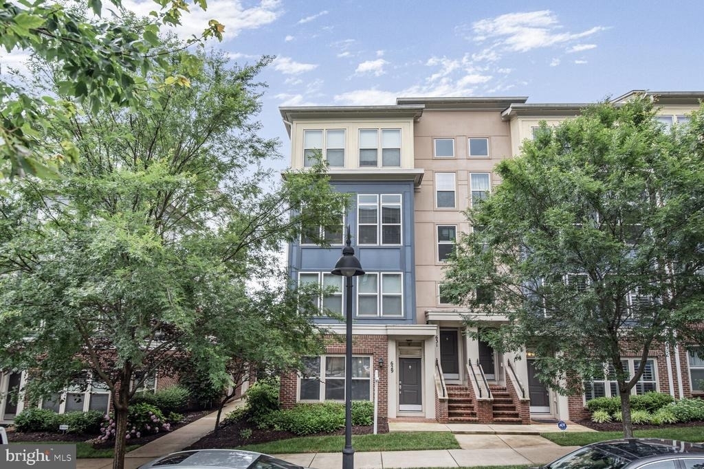 629 Diamondback Drive - Photo 0